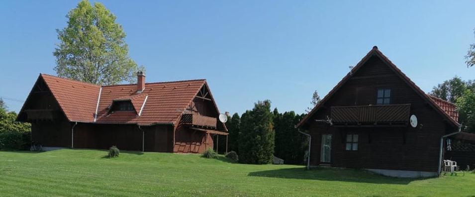 Almos Apartman Balatonfenyves Eksteriør billede