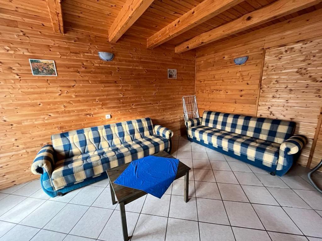 Almos Apartman Balatonfenyves Eksteriør billede